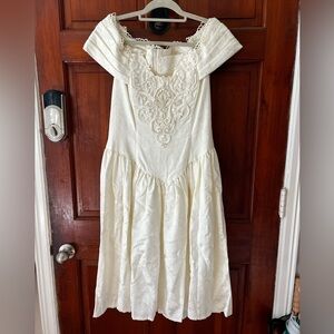 Vintage Jessica McClintock for Dillard’s Ivory Wedding Dress w/ Veil Size 12